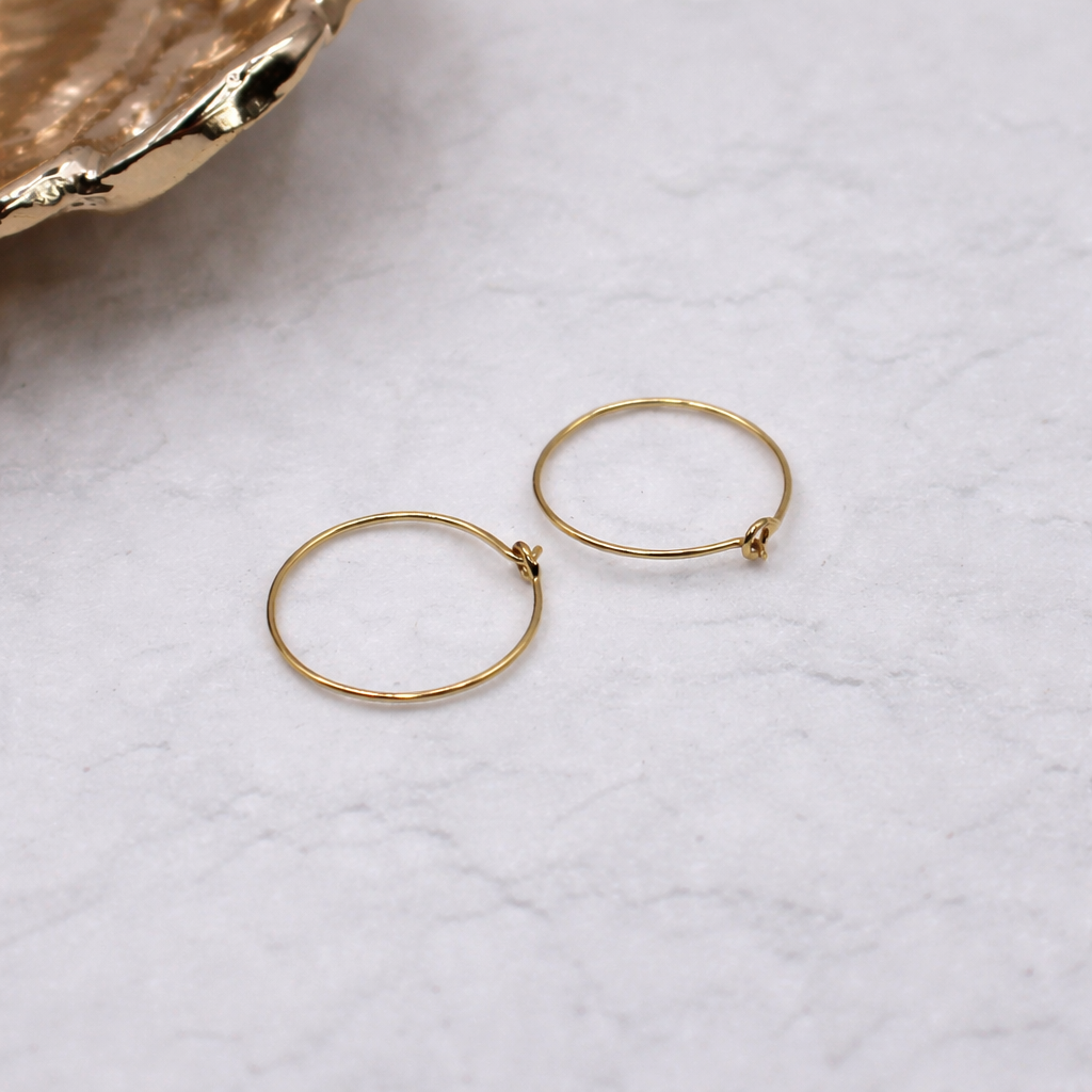 Super Dainty Minimal Hoops