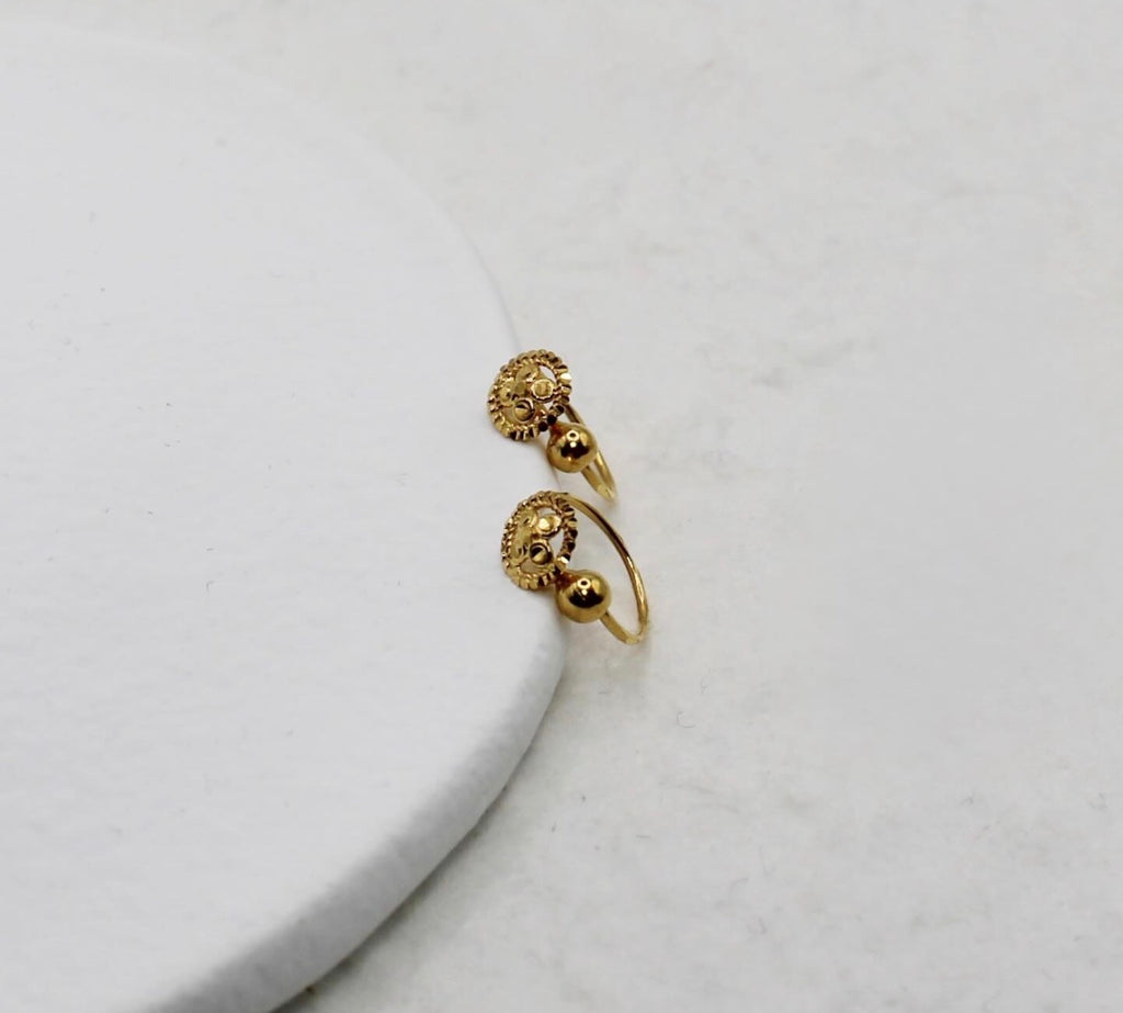 Small Round Detailed Huggies | 9mm