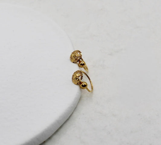 Small Round Detailed Huggies | 9mm