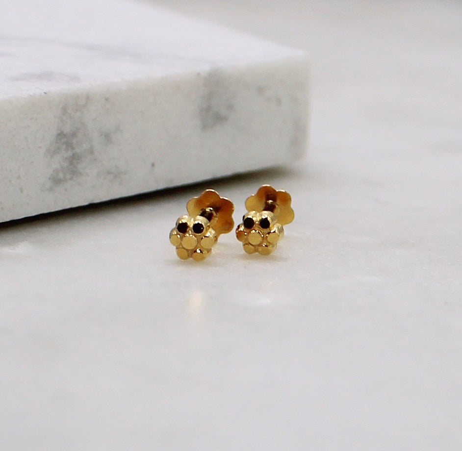 2.5mm Flower Studs