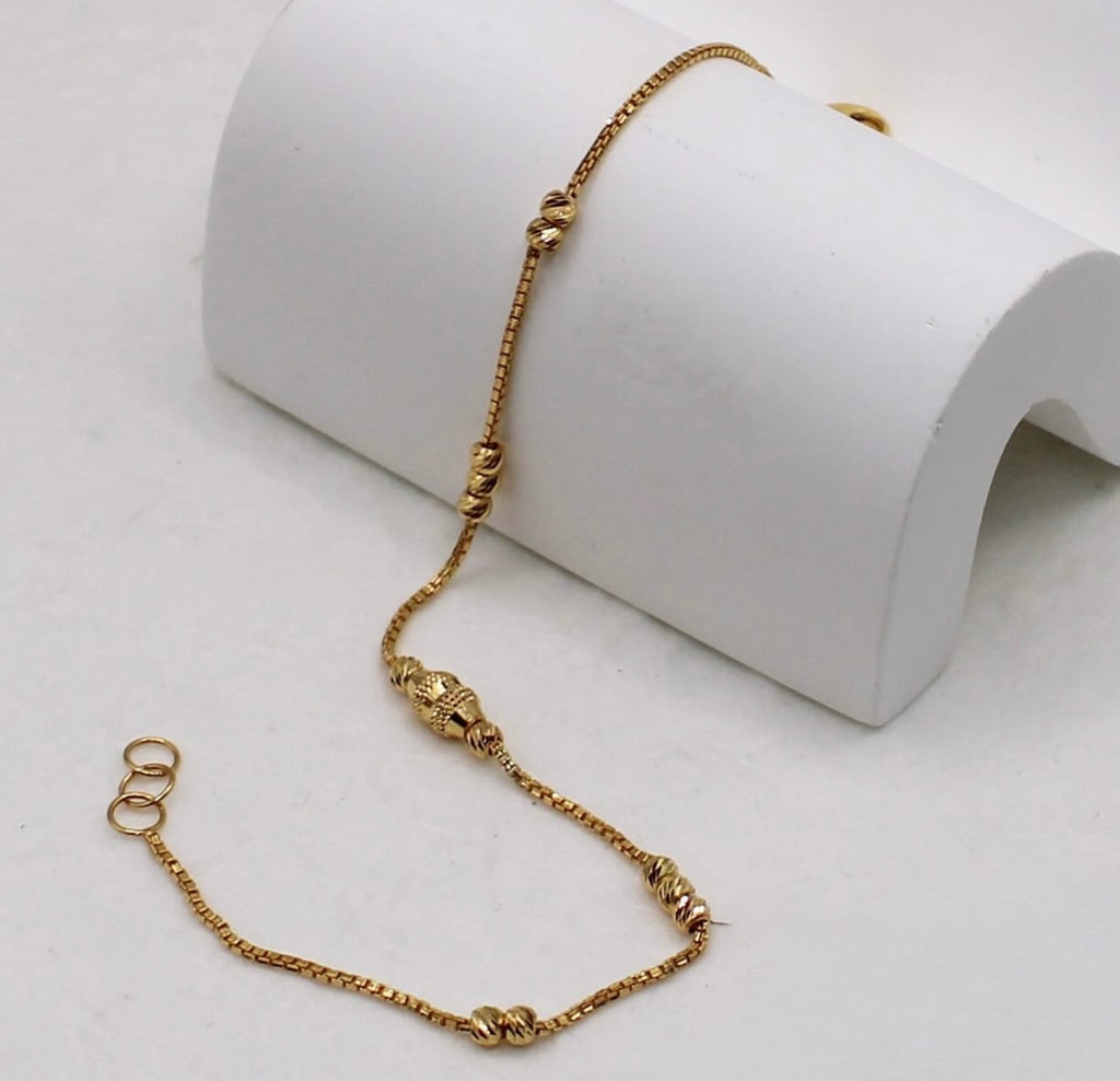 Dainty detailed Bracelet