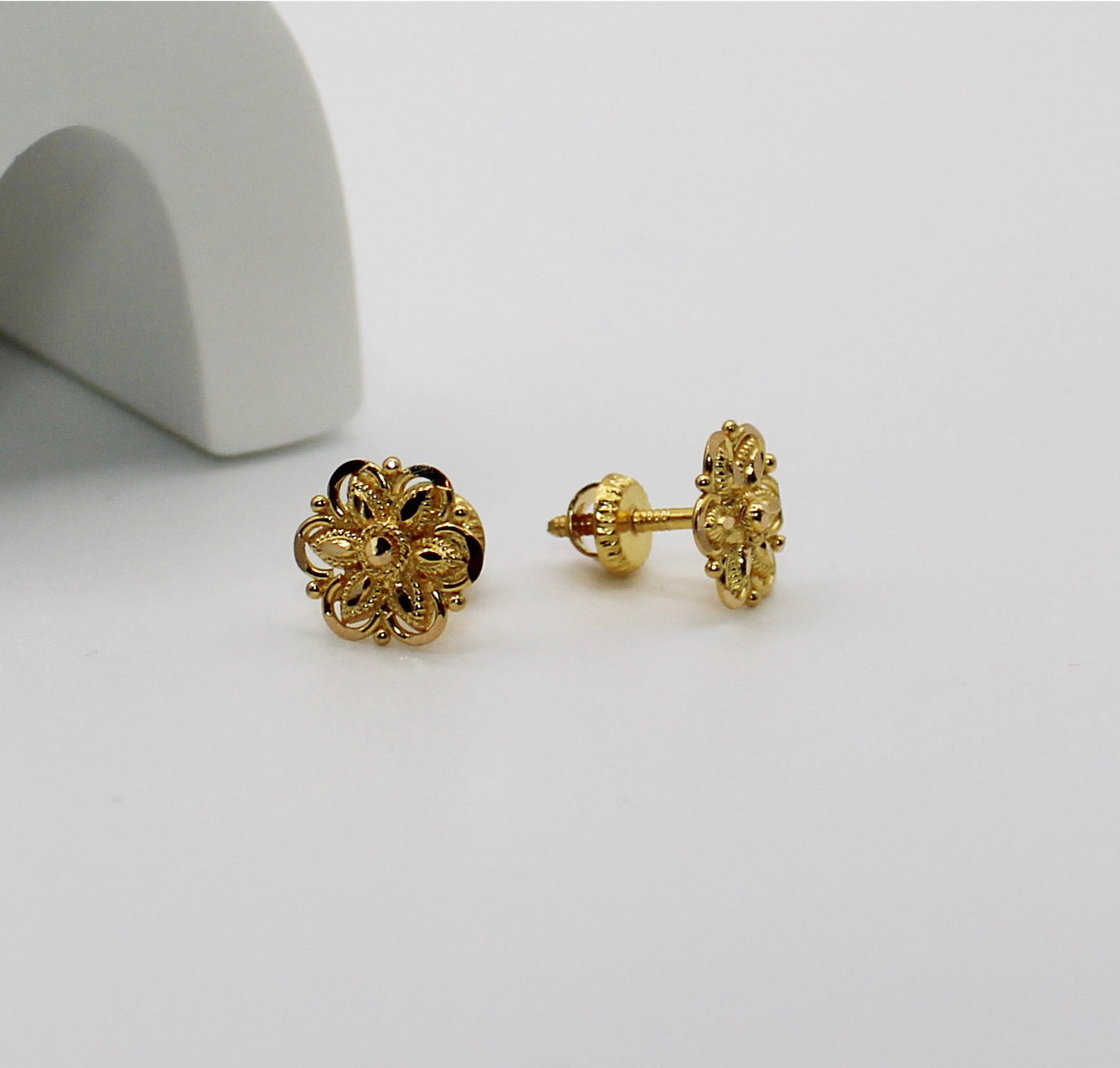 22carat Flowery Studs
