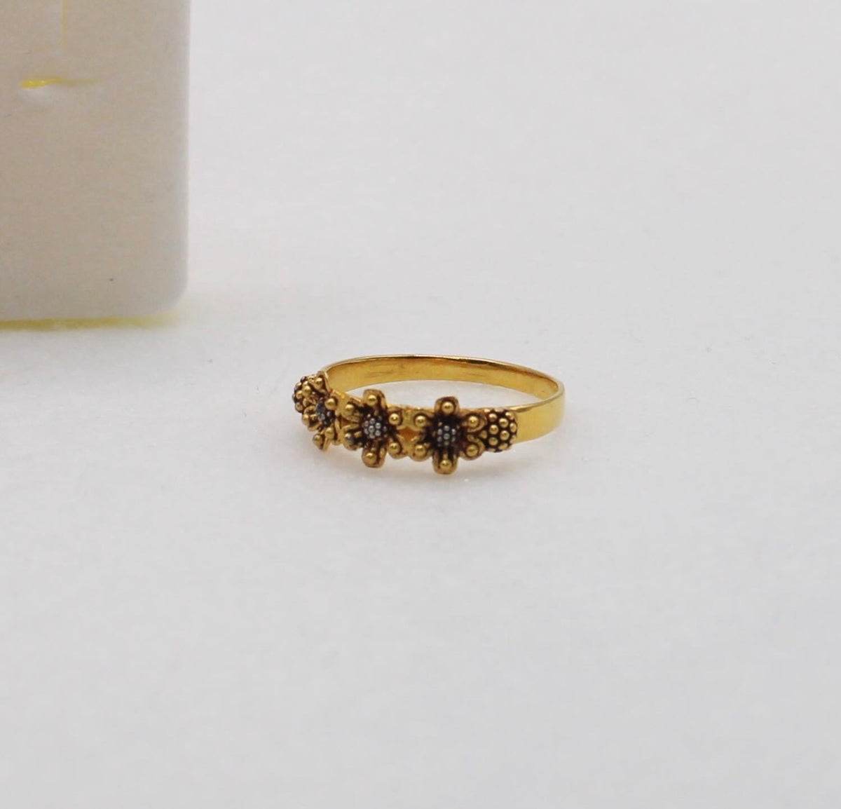 Antique Finish Ladies Ring | 22carat