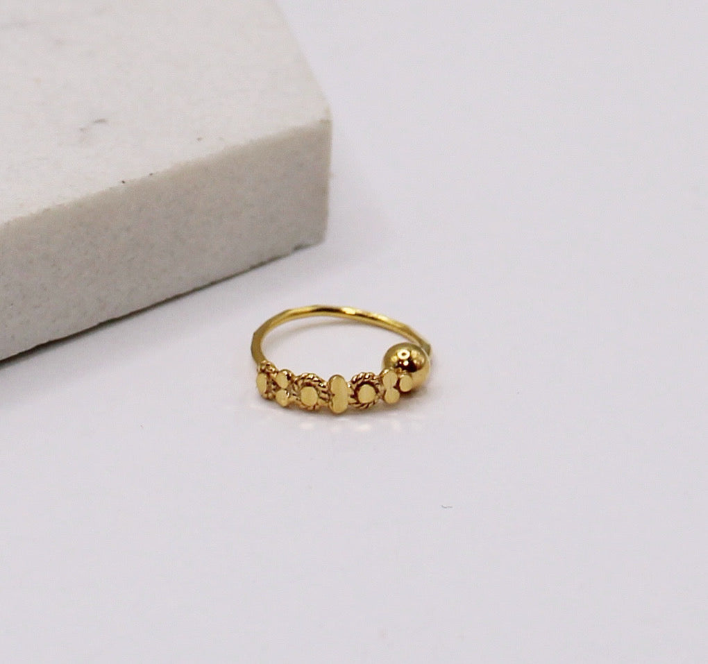 Detailed Gold Hoop