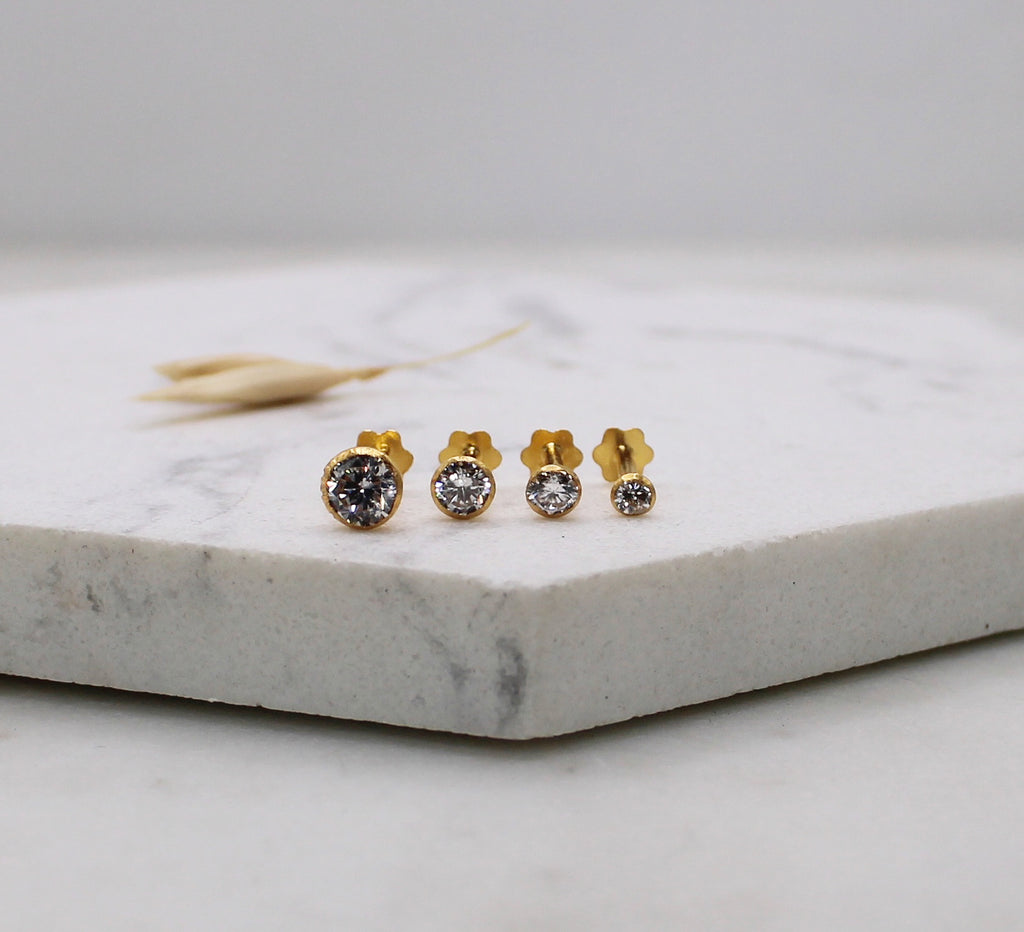 Clean Round Stud (single piece)