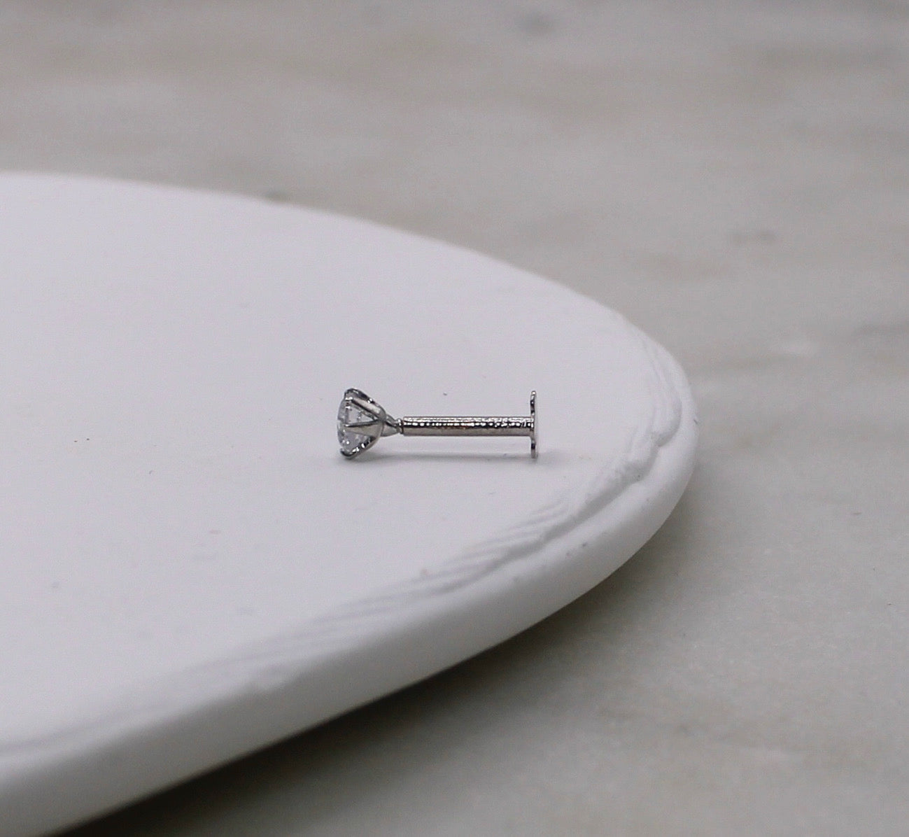 Rhodium Stud | 2.5mm