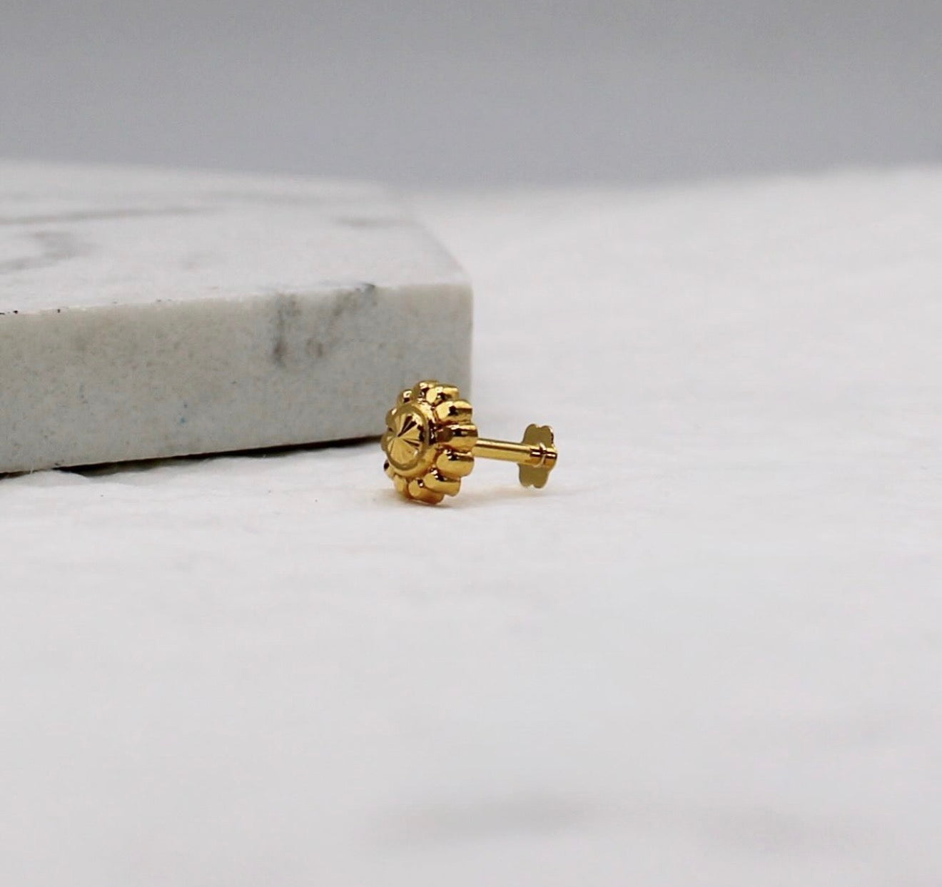 Golden Hollow Stud
