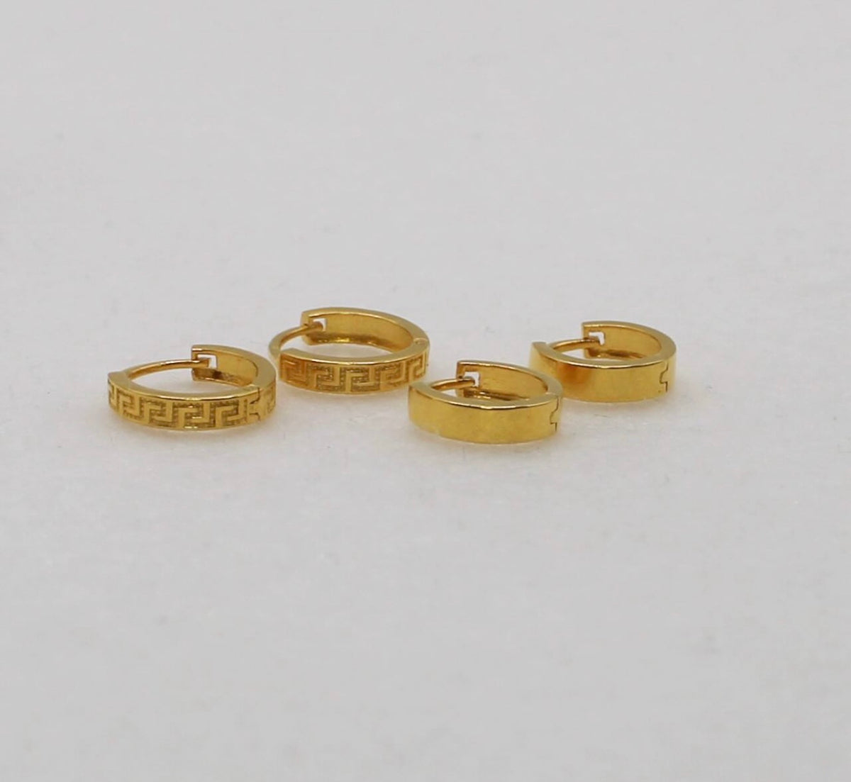 Simple Everyday Huggies | 18carat
