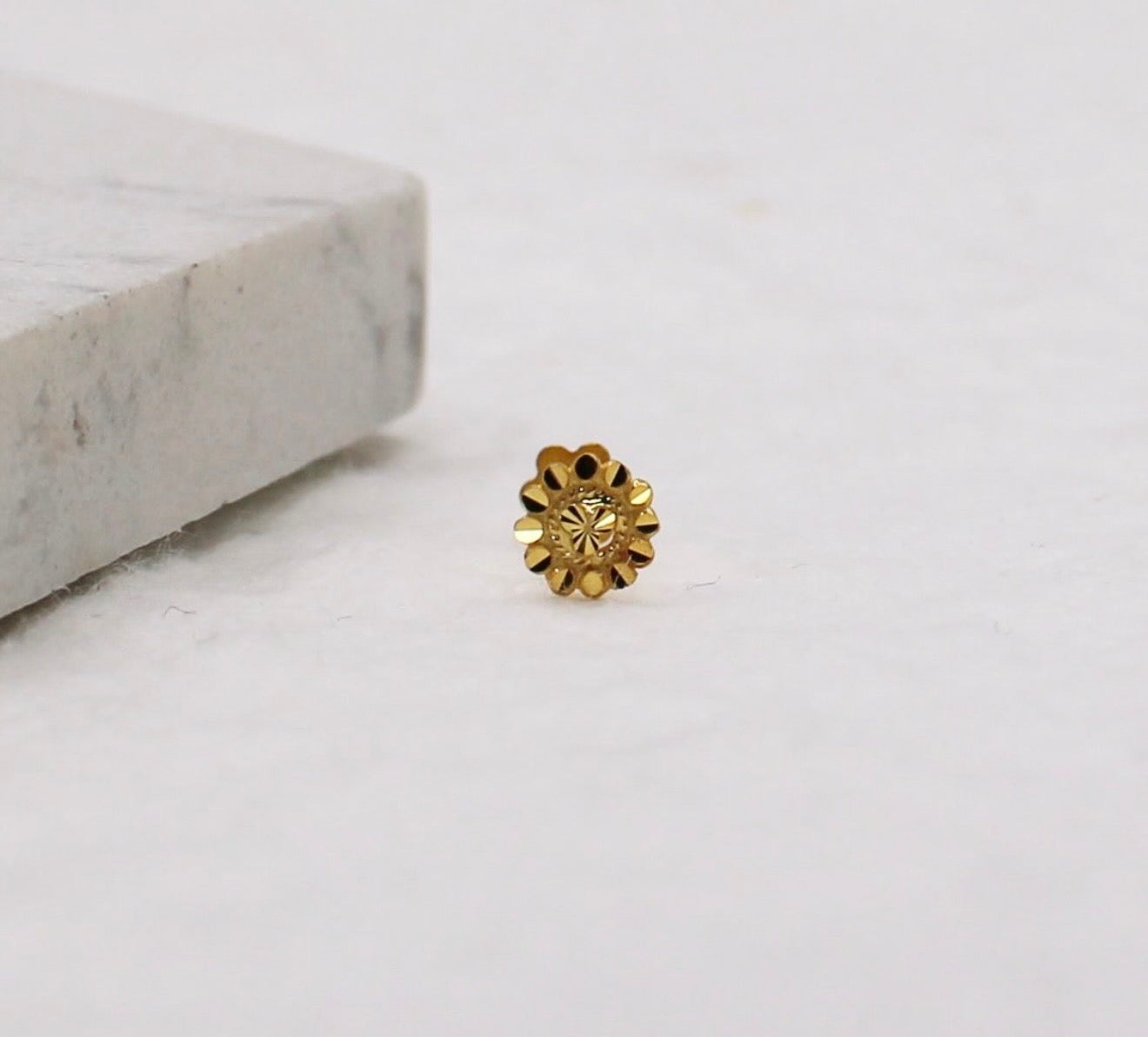 Detailed Flat Stud | 4mm