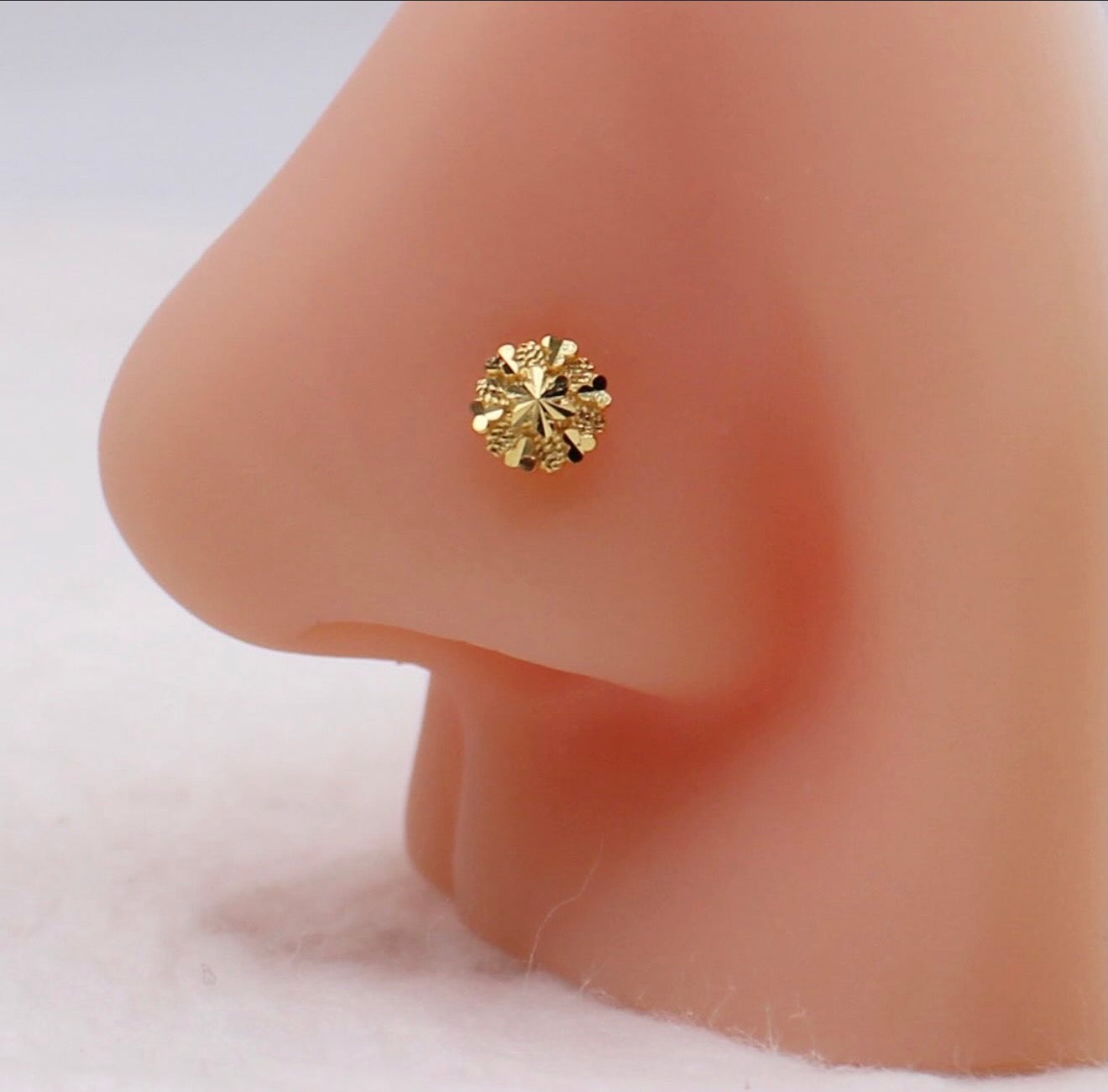 Golden Stud | 5mm