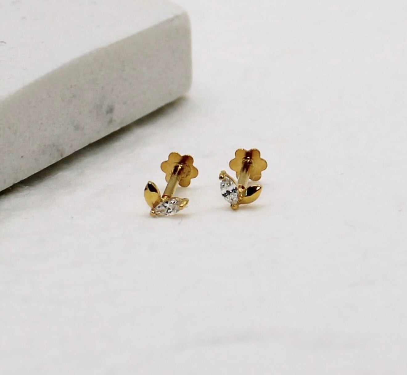 Tiny Tulip Stud