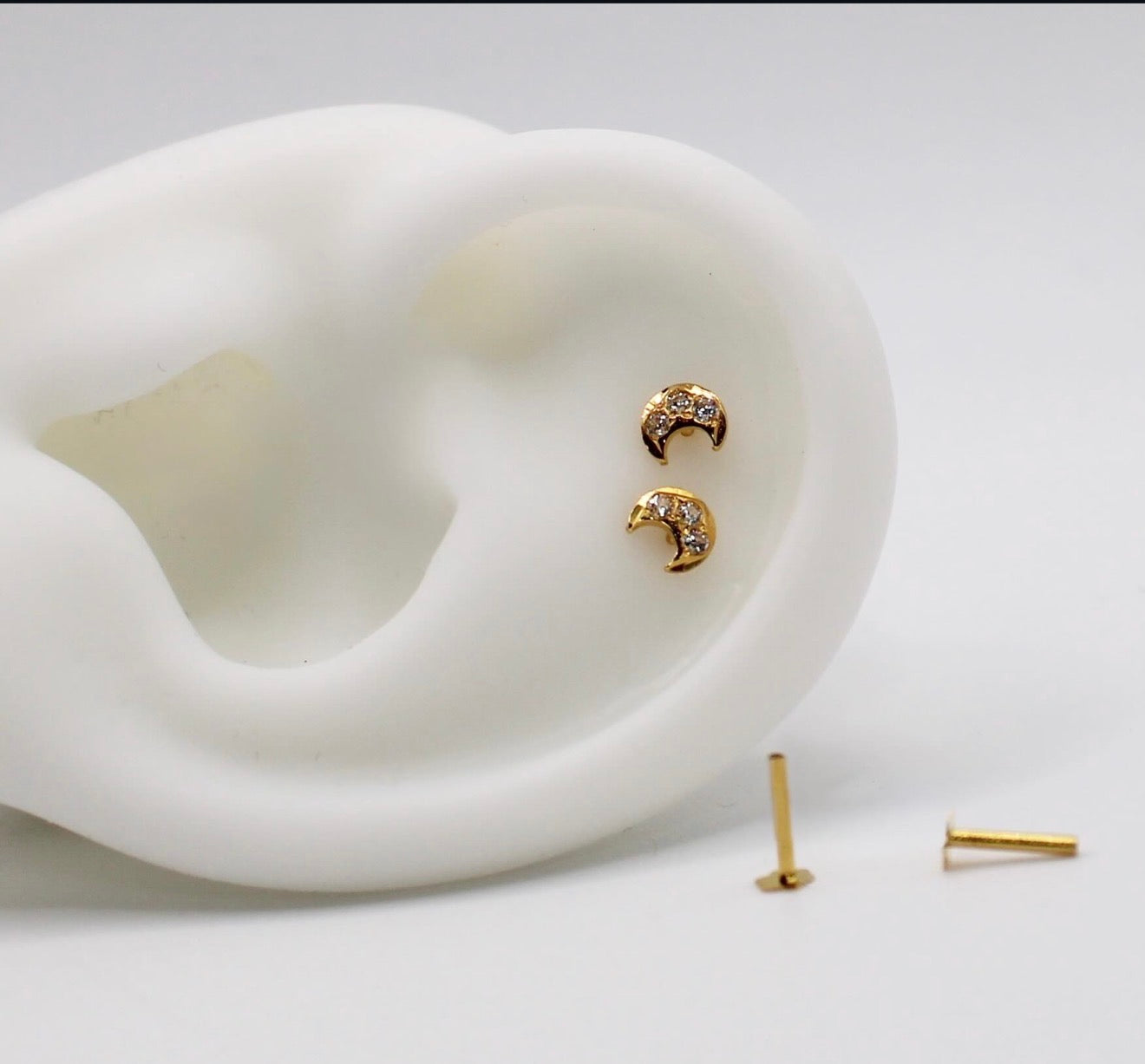 Mini Moon Studs | 4.5mm