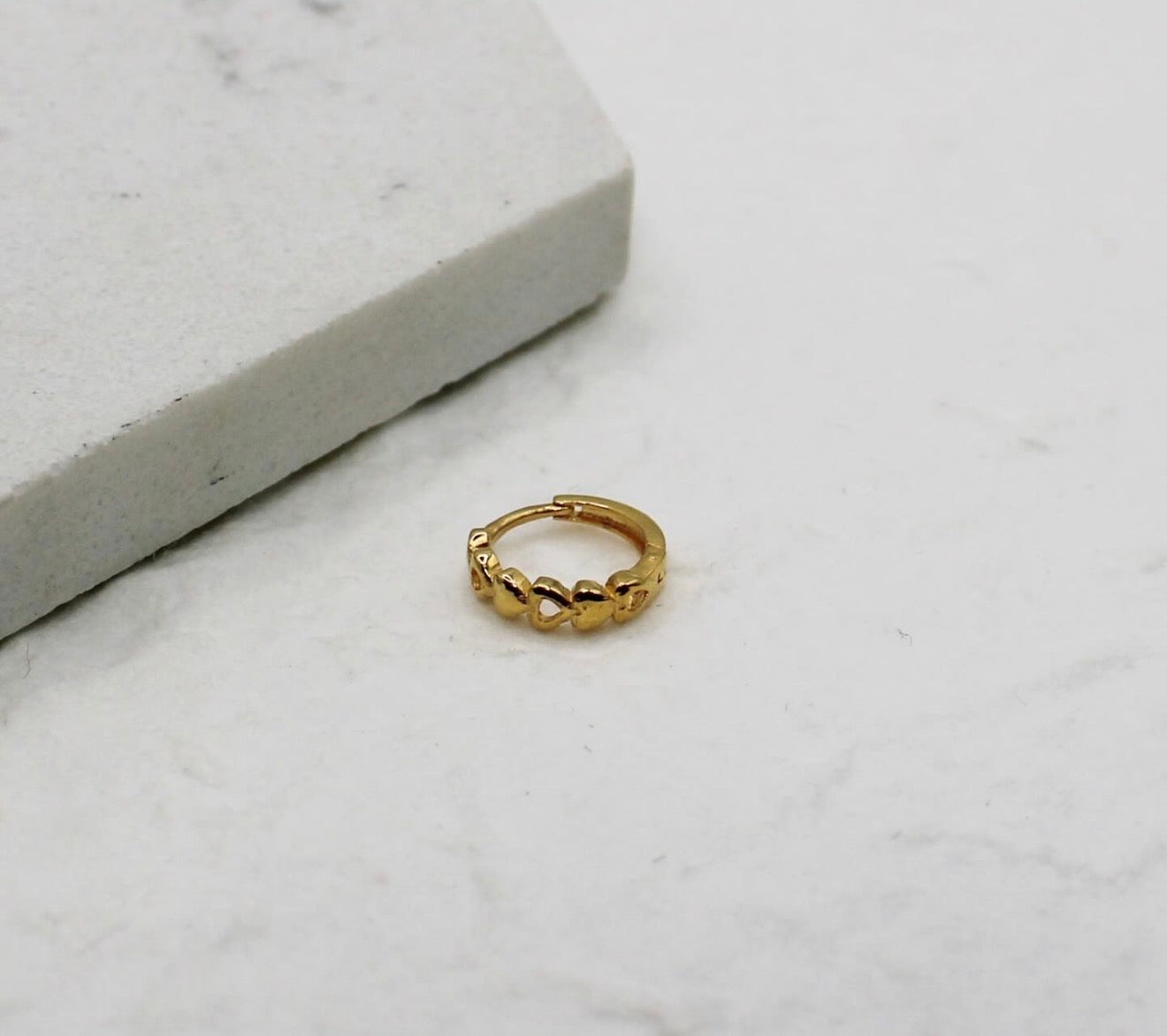 Stacked Heart Hoop