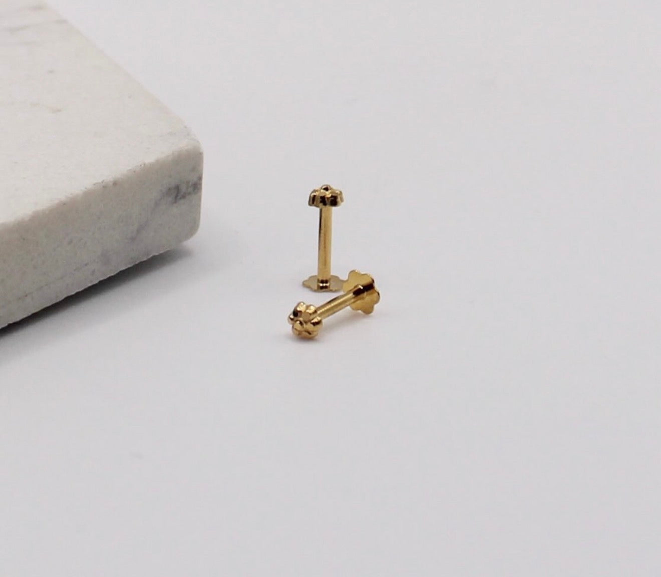 Flower Studs | 2.5mm