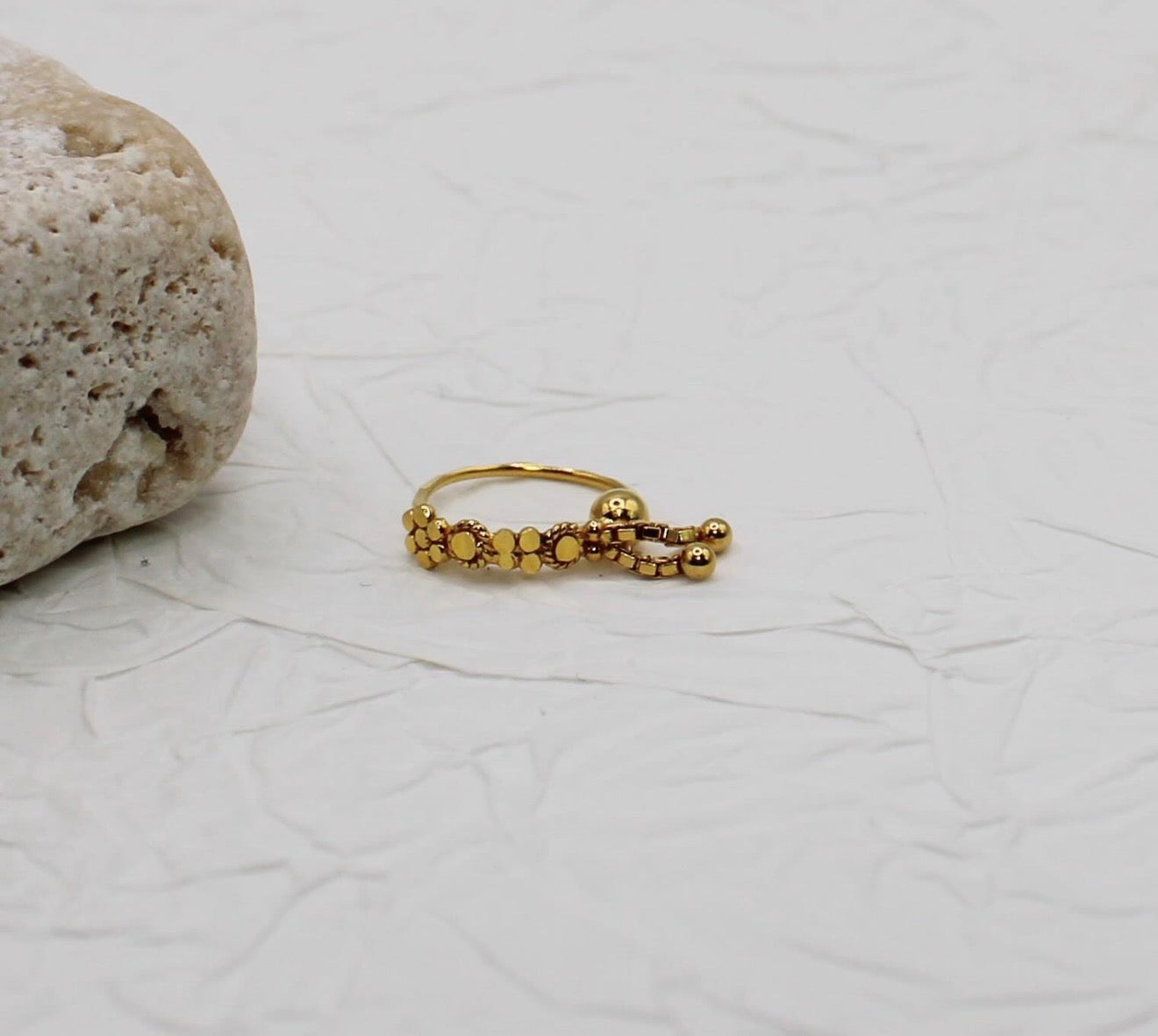 Detailed Chain Drop Hoop | 8.5mm