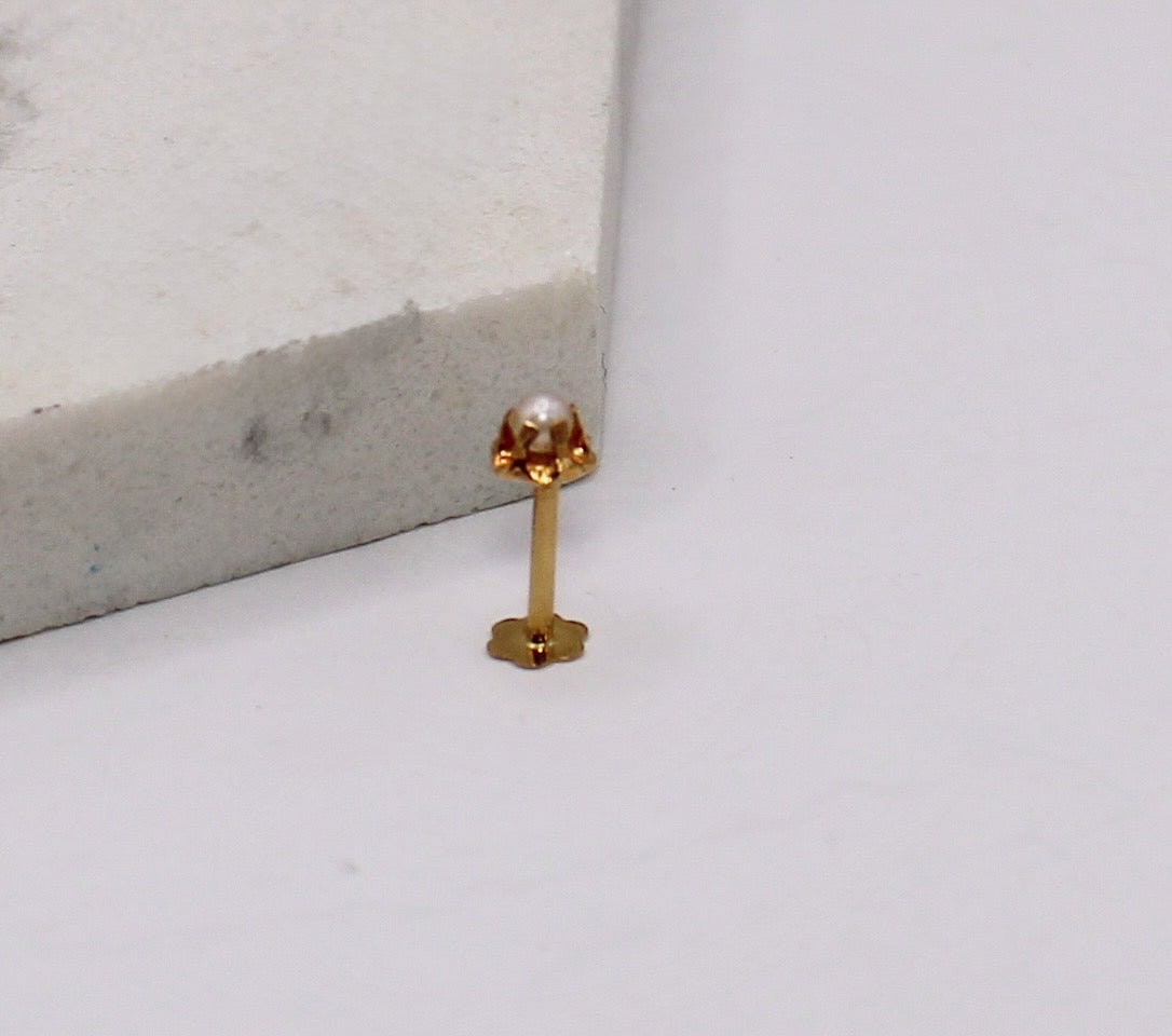 Flower Pearl Stud
