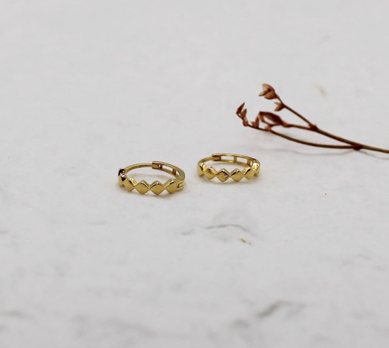 Zigzag Huggies | 9mm