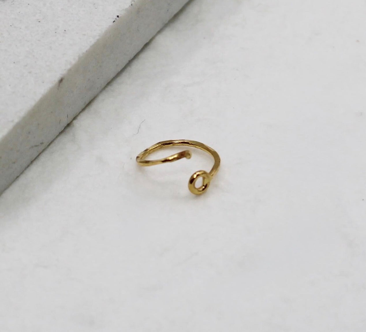 Diamond-cut Minimal Hoop | 7mm