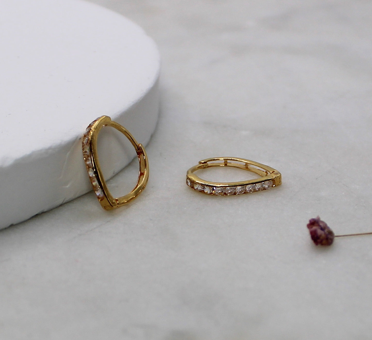 Dainty Heart Hoops