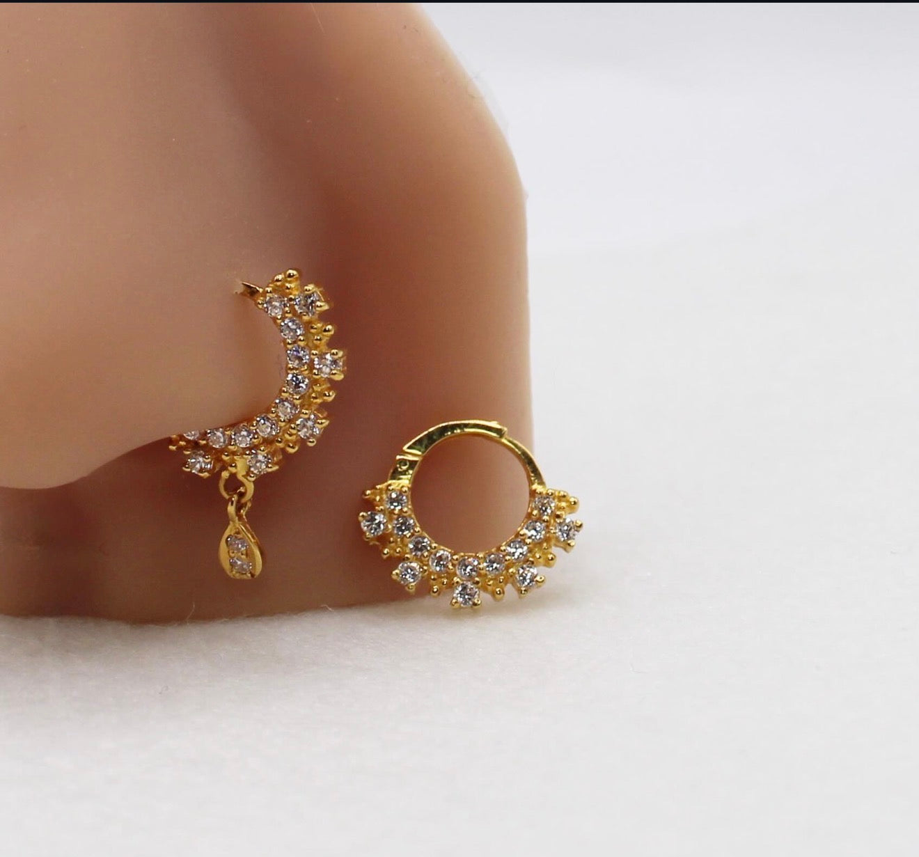Cluster Hoop | (left pierce only)