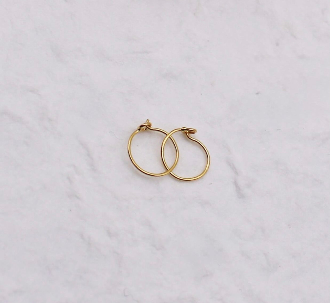 Super Dainty Minimal Hoops