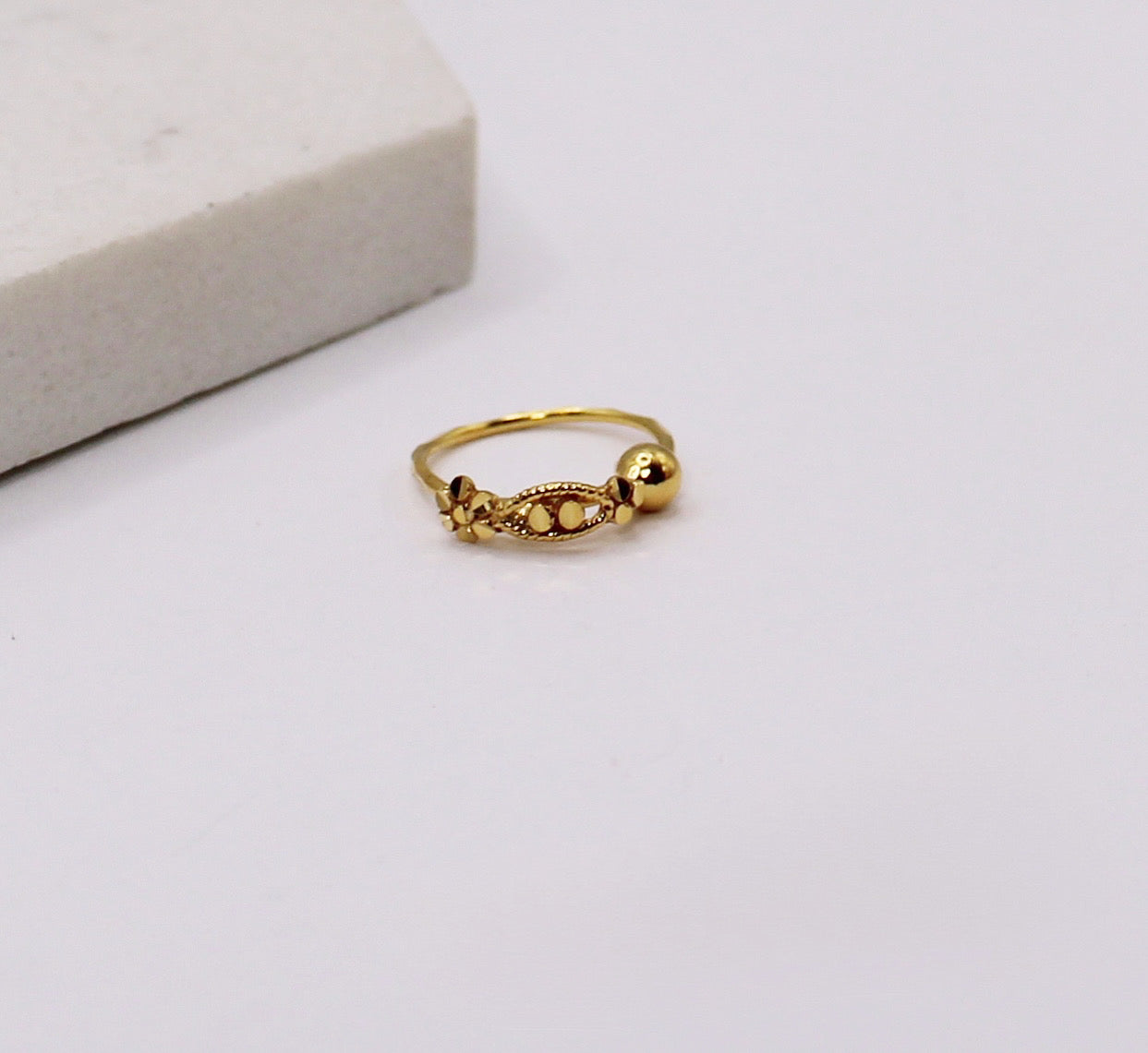 Detailed Gold Hoop