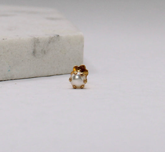 Pearl Stud