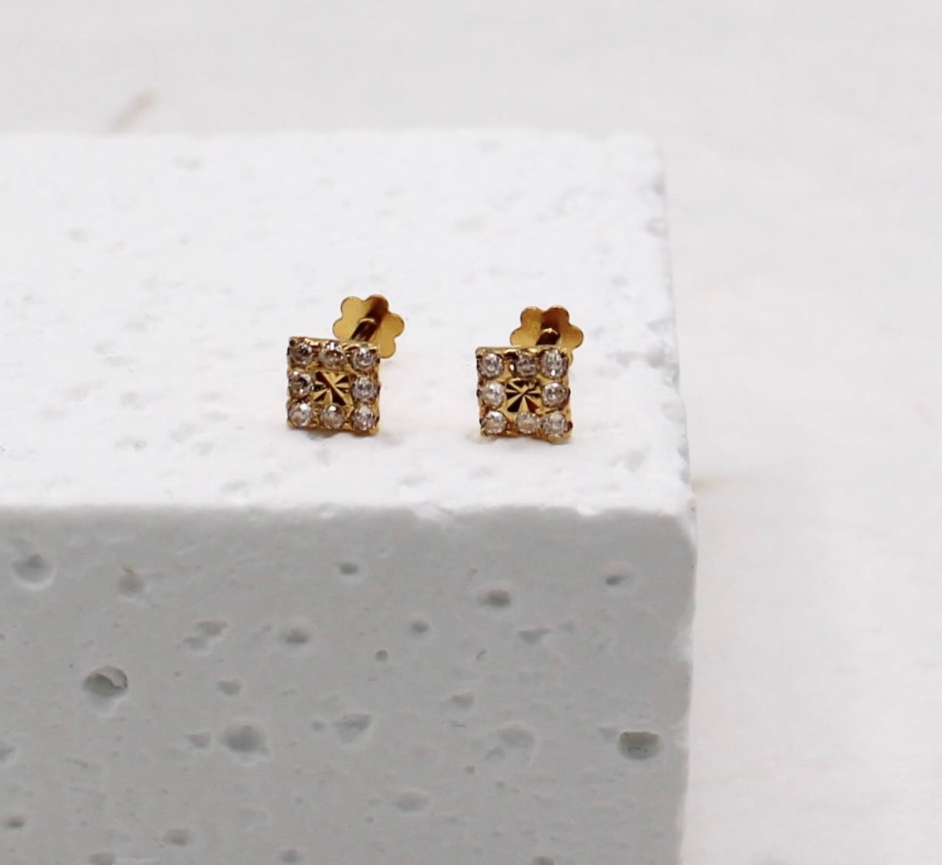 Gold Middle Square Studs