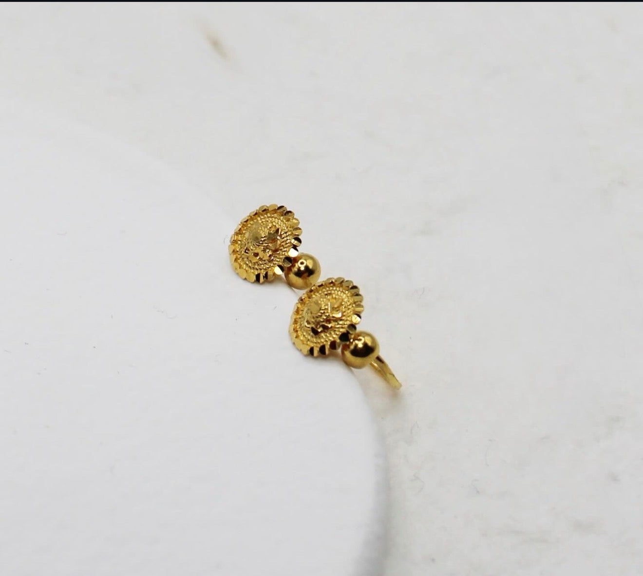 Small Halo Huggies | 9mm