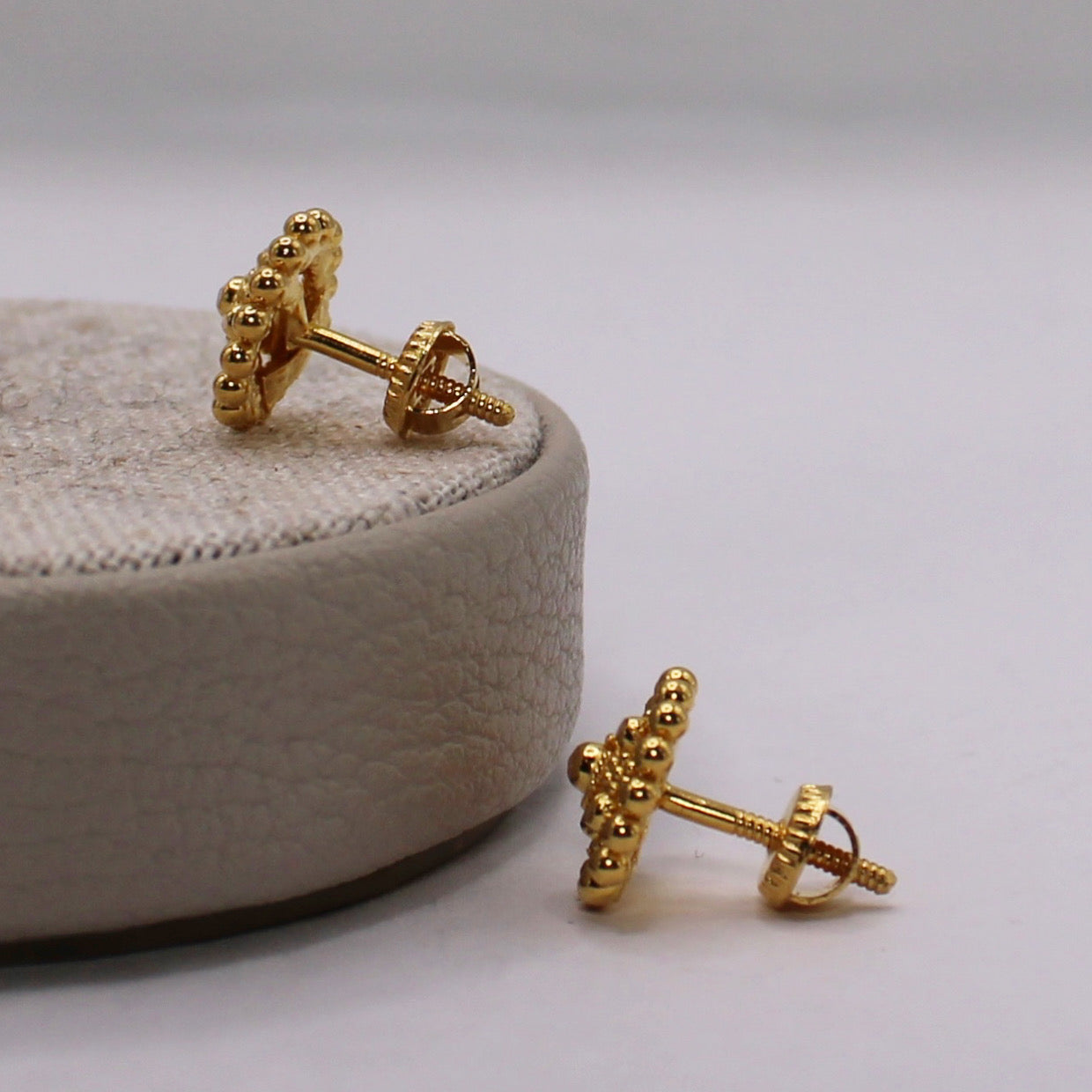 22carat Round Studs