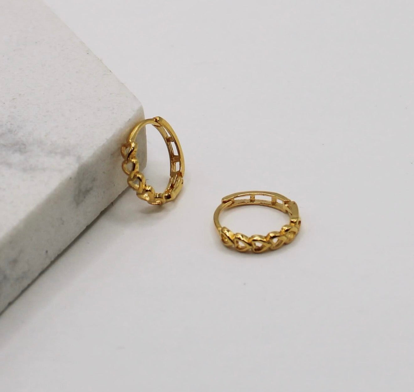 Stacked Open Heart Hoop | 8.5mm