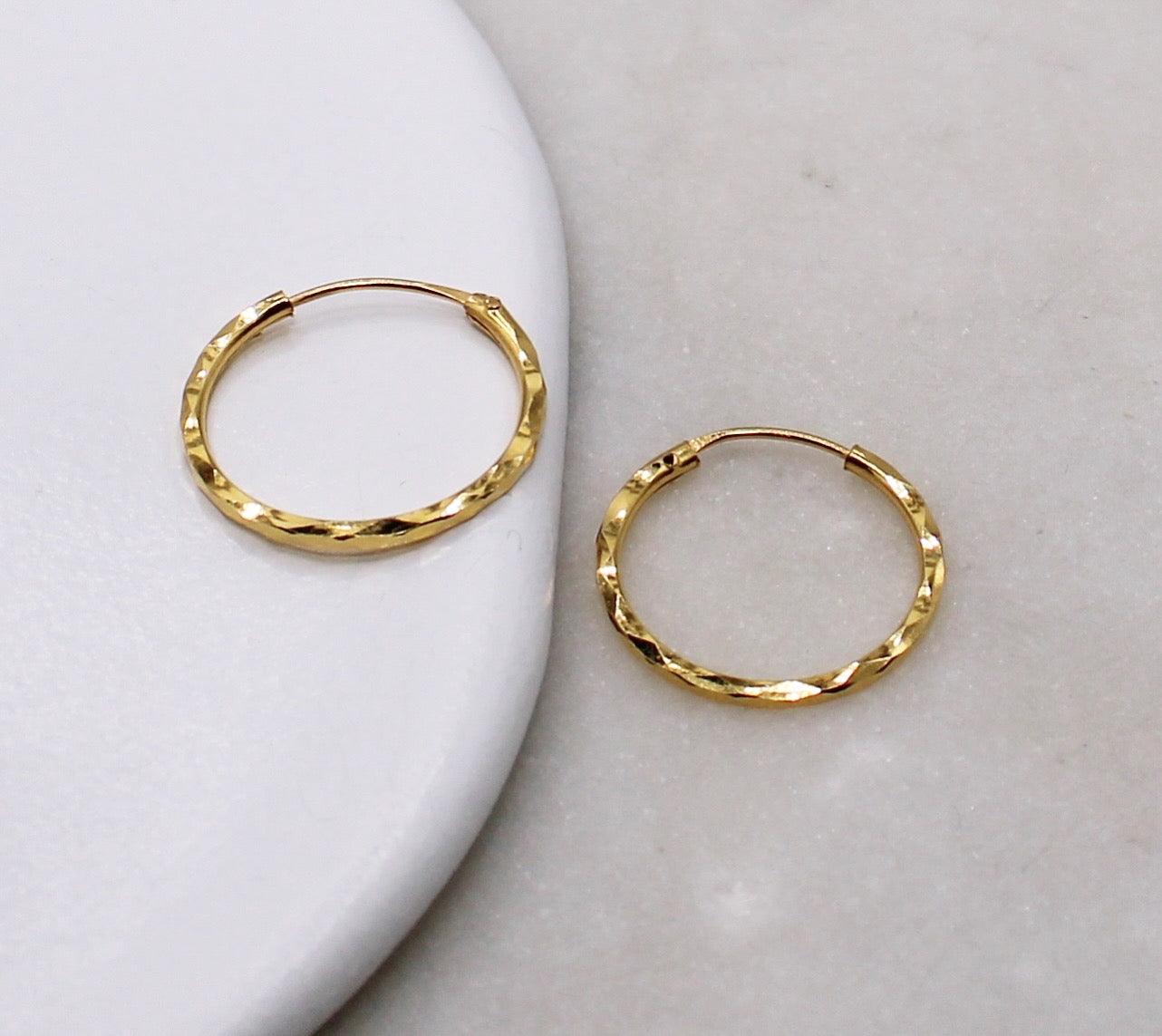 14mm Lightweight Diamond-cut Hoops