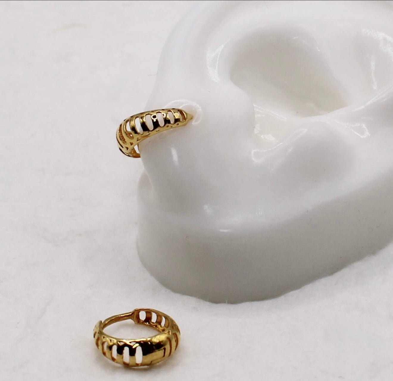 Croissant Huggies | 9.5mm