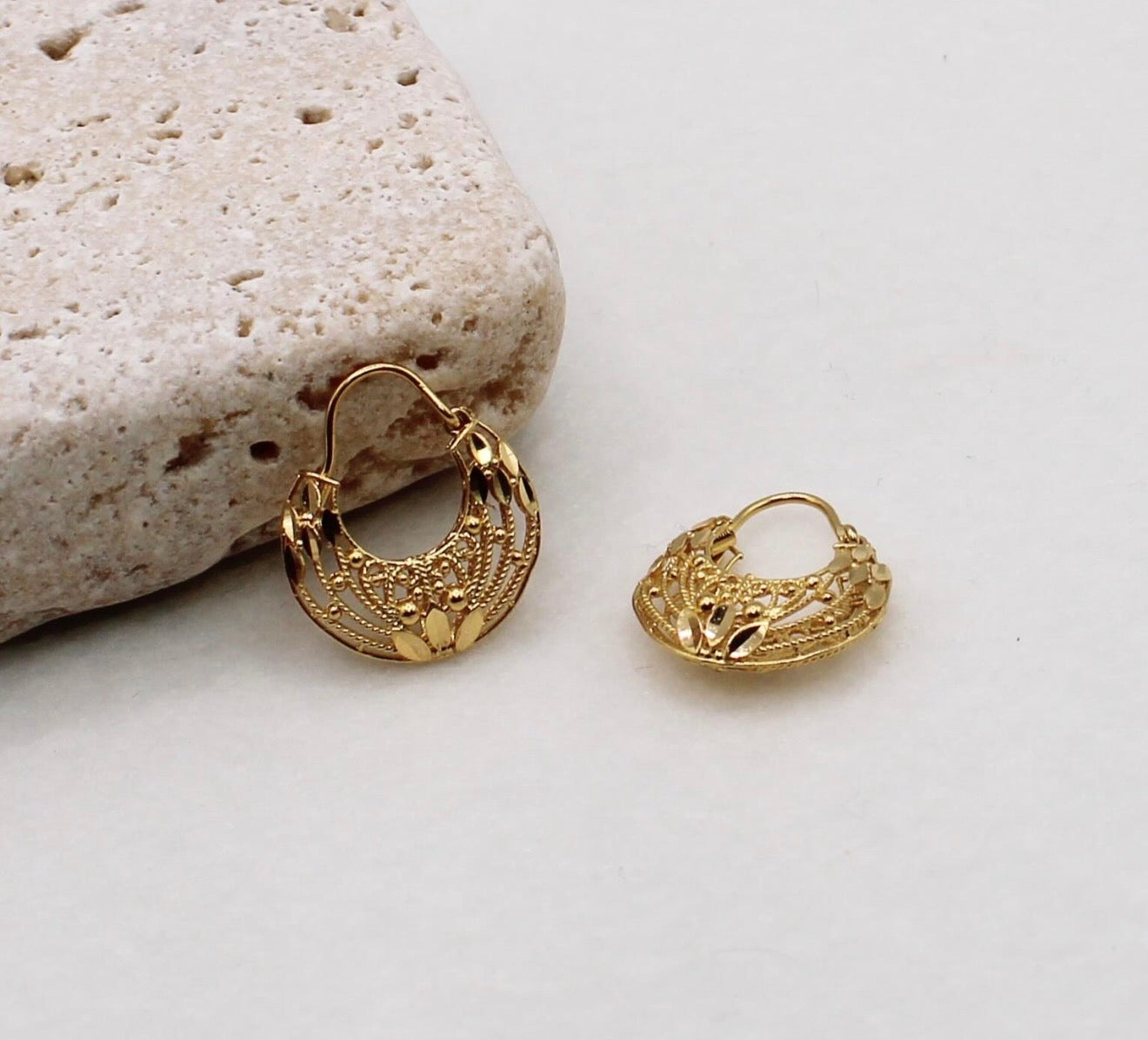 Detailed Boat Hoops | 22carat
