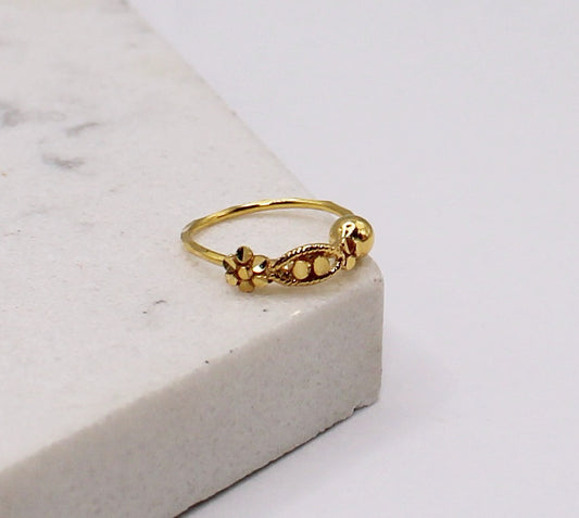 Detailed Gold Hoop