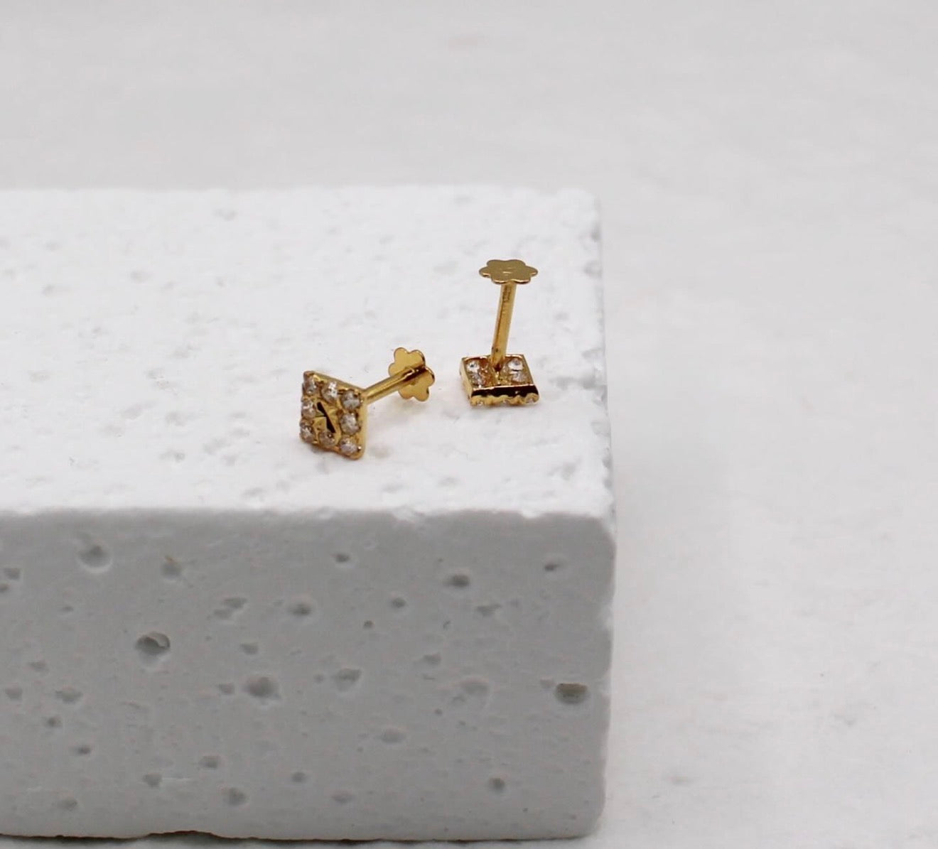 Gold Middle Square Studs