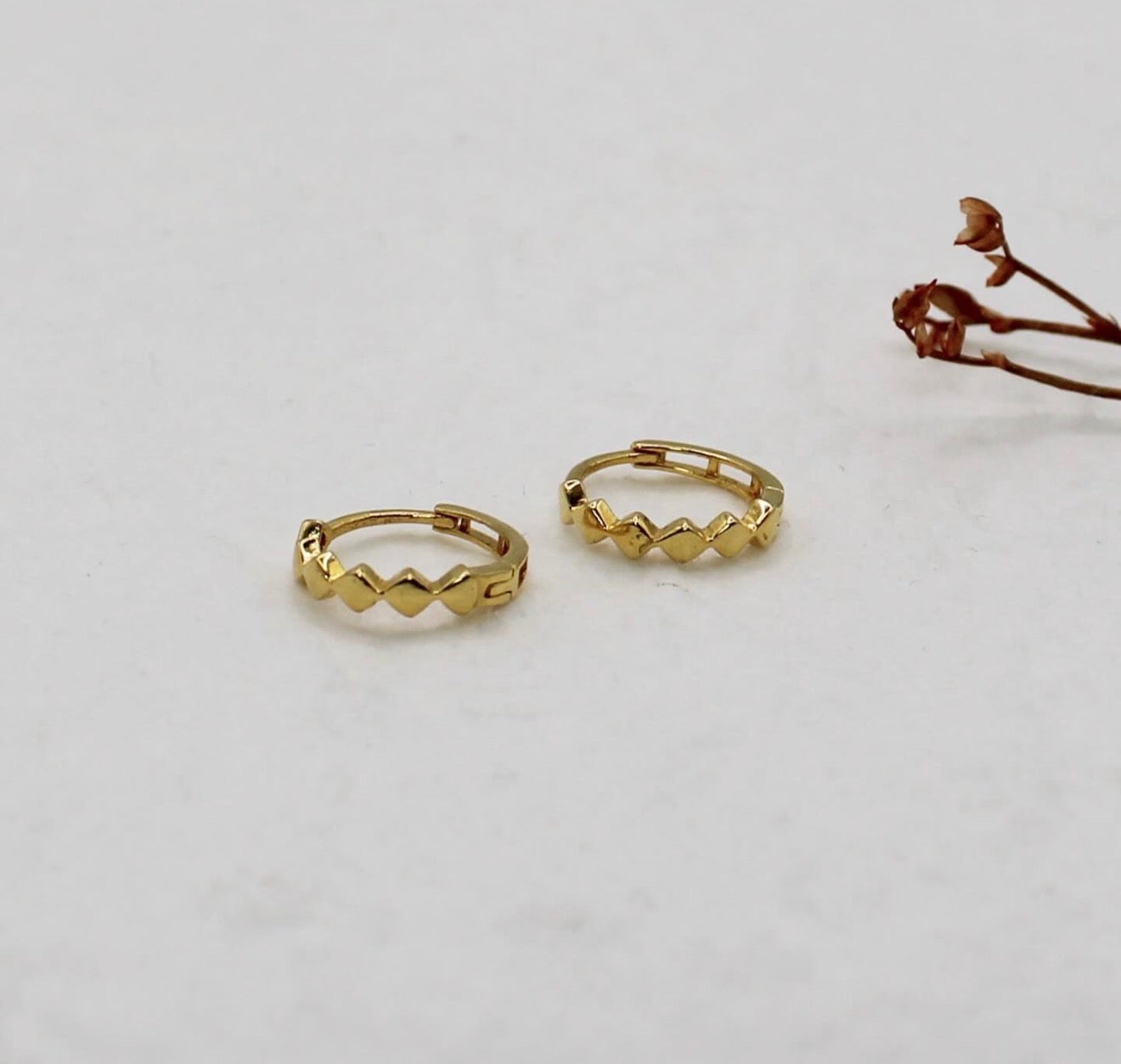 Zigzag Huggies | 9mm