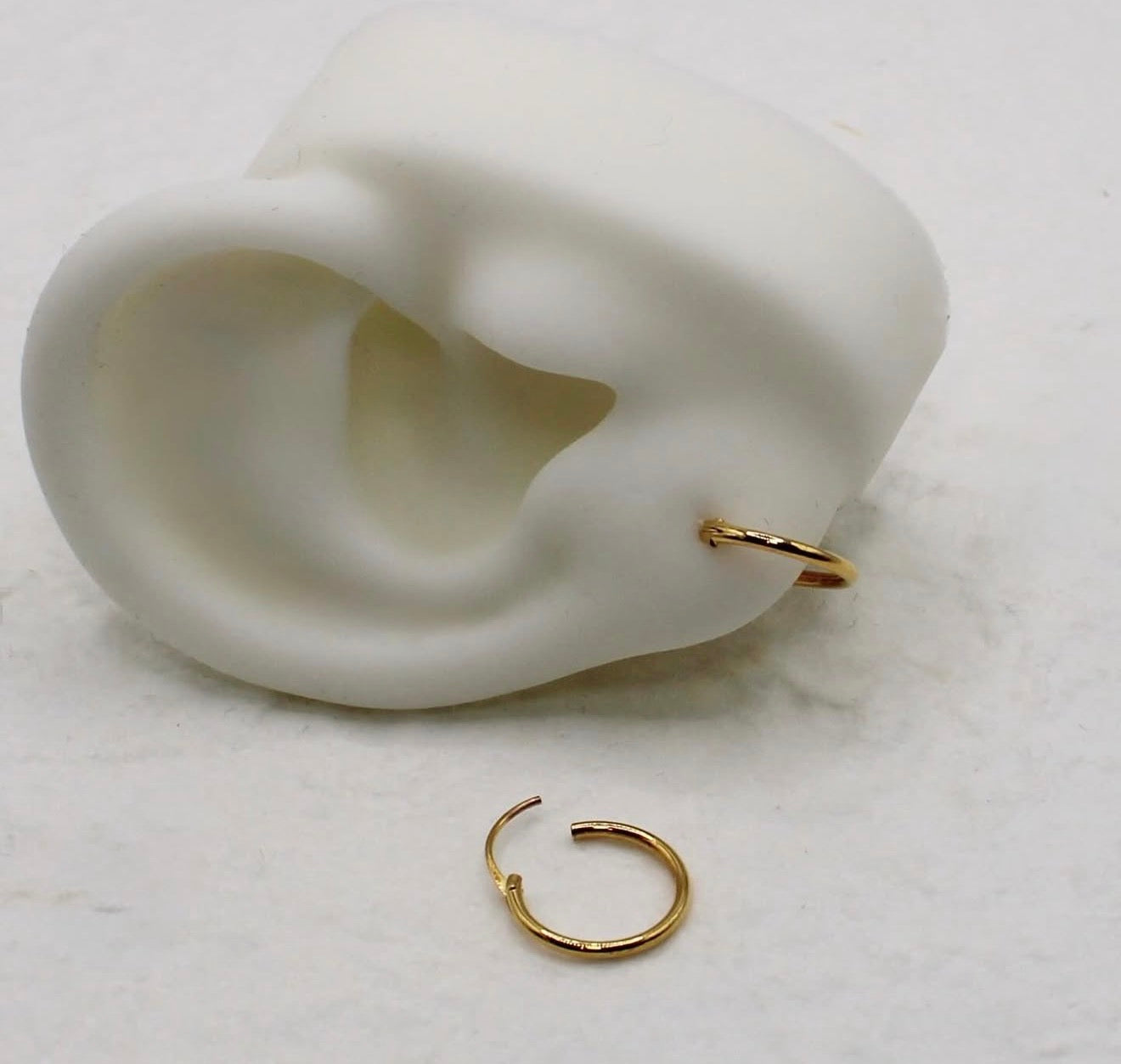 Minimal Hoops | 18carat