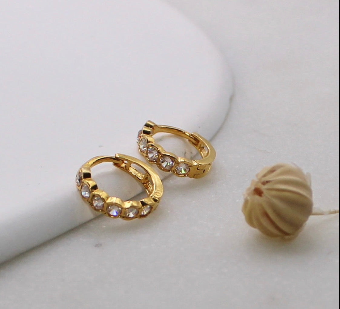 Clear Crinkle-cut Hoop